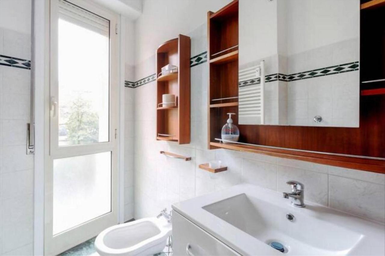Porta Romana Comfortable Flat con Balcone Milán Exterior foto